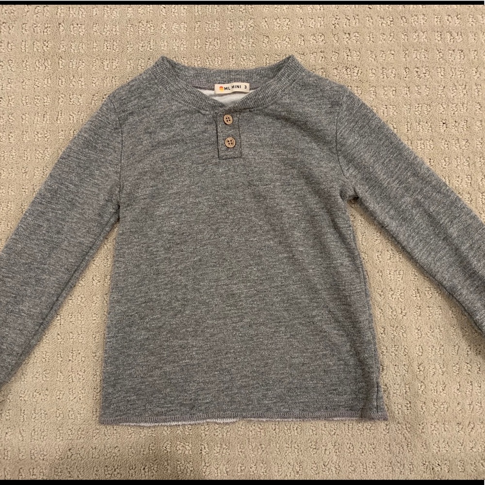 Boy’s long sleeve shirt